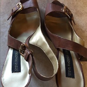 Women's platform shoes